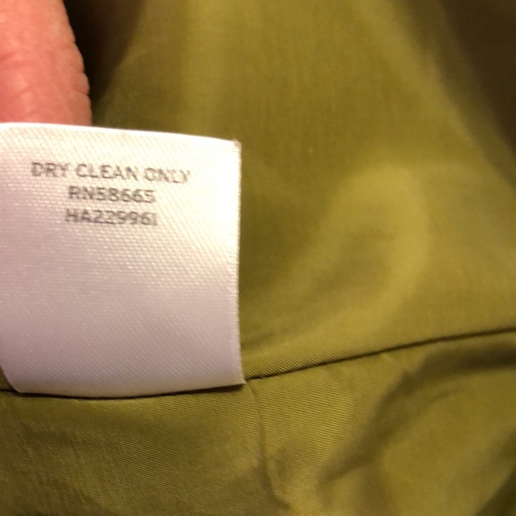 Nordstrom Halogen green mid length skirt.  Fully lined.  Size 12 - Picture 9 of 9